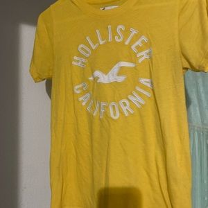 Hollister t shirt